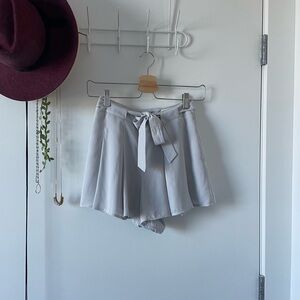 Aritzia Sunday Best Flowy Shorts